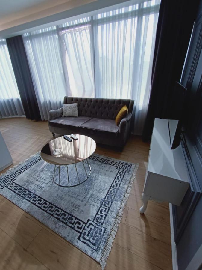 Hola Suites Hotel Istanbul Exteriör bild